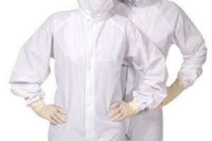 Aramark reusable sterile goggle remains clear when irradiated