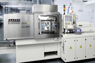 Arburg presents injection moulding machine for plastic syringe production