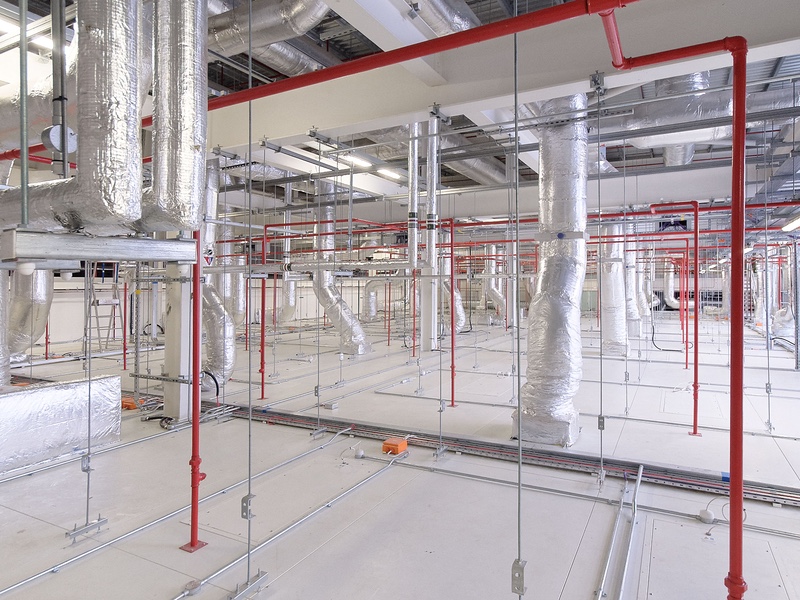 Kingspan — walkable cleanroom ceilings ensure easy access to maintain mechanical services