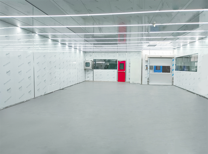 Airkey customises 100mm thick FastIns Modular Cleanroom