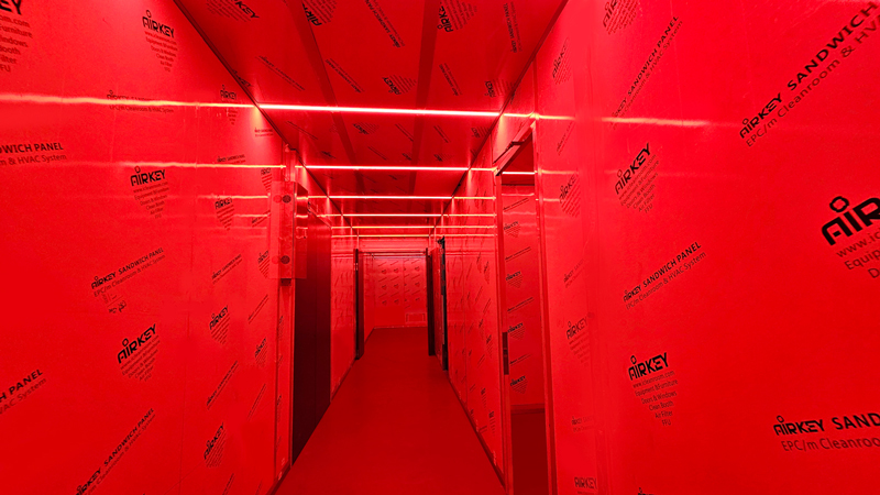 Airkey's bespoke modular cleanroom: Precision solutions for unique industry demands
