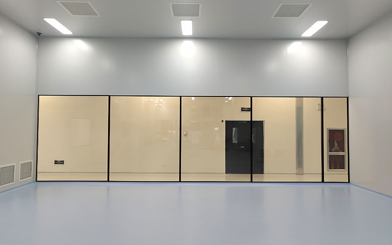 Cleanroom construction for a global high-tech enterprise