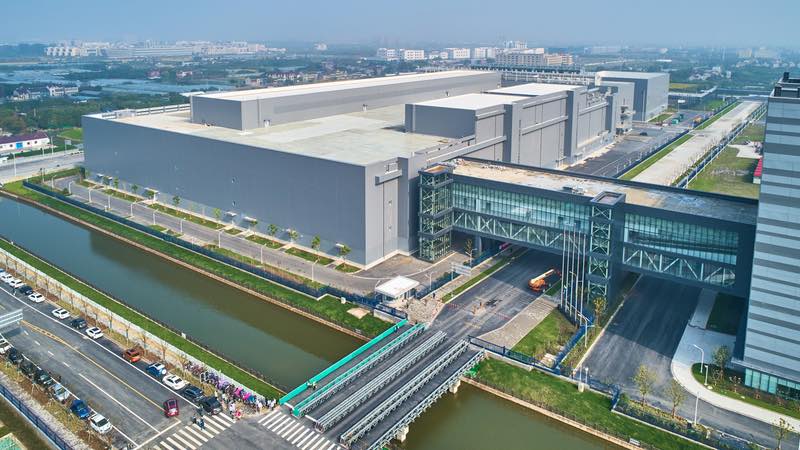 Shanghai Huali Microelectronics Corporation (HLMC) named Exyte as Excellent Supplier of the Year in 2019. The company delivered HLMC a new 300mm wafer fab manufacturing facility in Shanghai, China