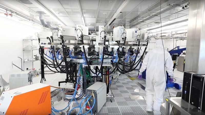 Image inside the cleanroom from HPE's Youtube channel