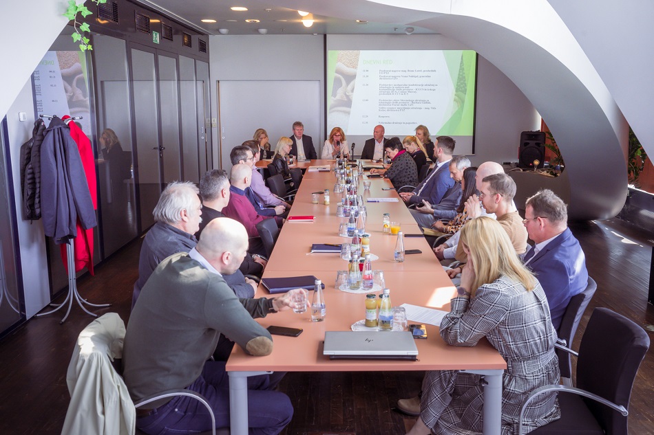 Above: A meeting with the Slovenian Chamber of Commerce and Industry to discuss the founding of the SCS. Image credit: Chamber of Commerce and Industry of Slovenia