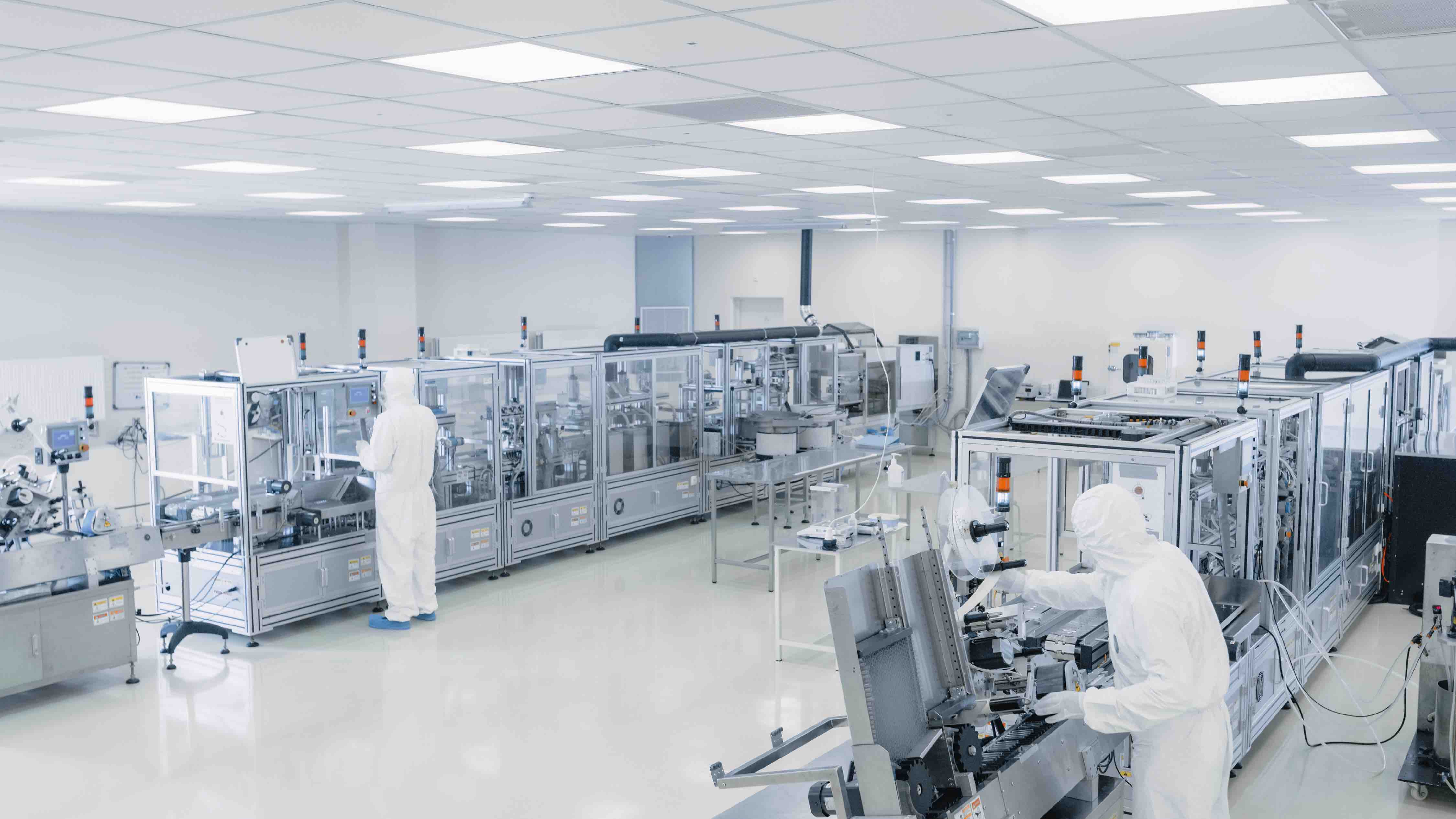 The importance of correct lubrication for cleanroom contamination control