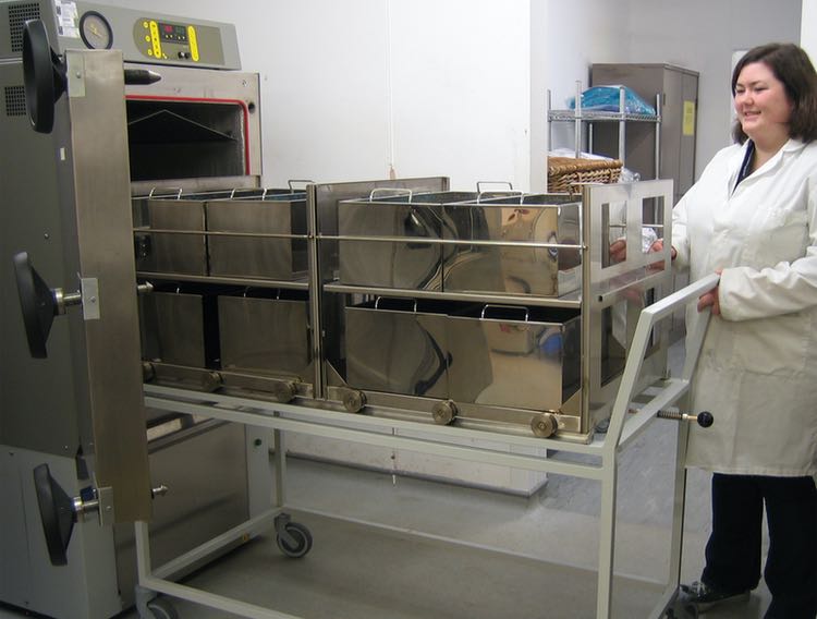 Autoclave design for the pandemic era