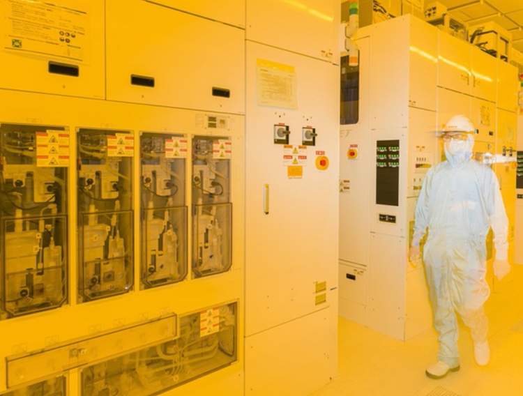 Bosch reaches milestone on the way to opening new wafer fab