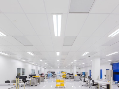 Brecon delivers cleanroom to hi-tech manufacturer KMWE Group