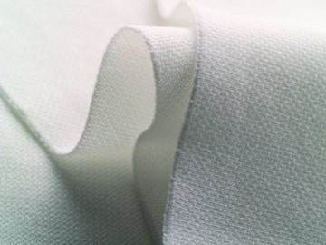 CapSure cleanroom wiper captures and retains more contaminant particles