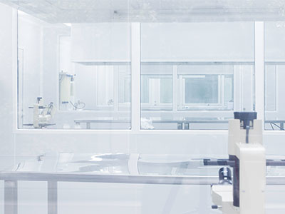 Closed-loop controls for minienvironments