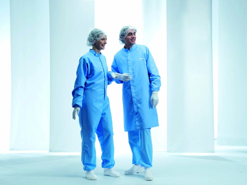 Clothing and hygiene of cleanroom personnel of ISO 8 and ISO 7 classes