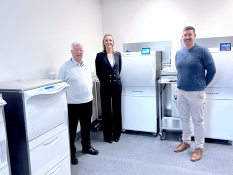 Device Technologies and MELAG complete decontamination room