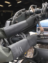 Emperor gloves offer high-level chemical protection