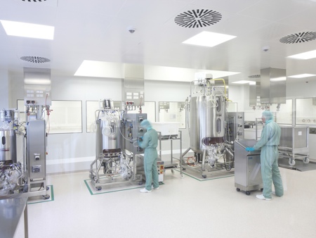 Employing new single-use technology in bioprocesses 