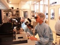 Escatec doubles the size of its ISO Class 7 cleanroom