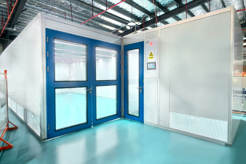 Factory-built and factory-proven: Airkey modular cleanroom for satellite laser systems