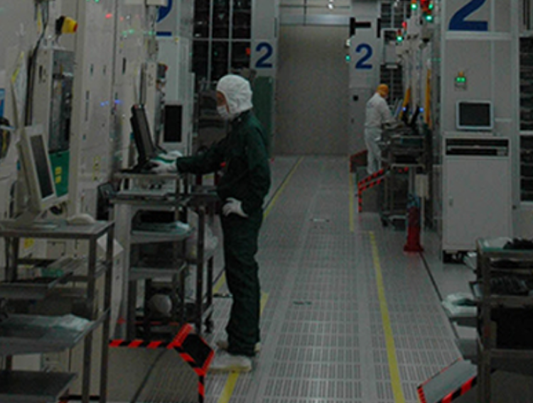 Fire destroys 5% of Renesas semiconductor cleanroom