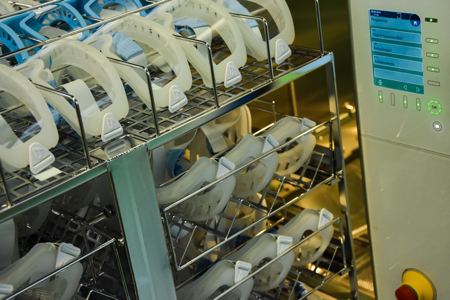 Goggle decontamination under the eye of the FDA inspectors