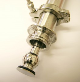 Improved tank cleaning spray ball