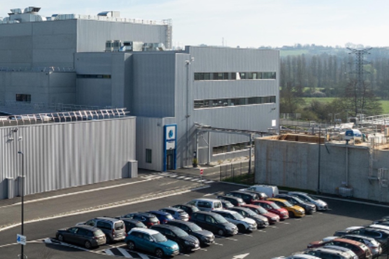In wake of COVID-19 Medicom opens €88m nitrile glove facility in France
