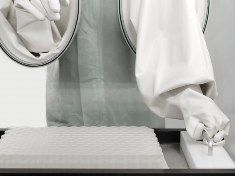 Industry first experiments for decontaminating RTU vials with vaporised H2O2
