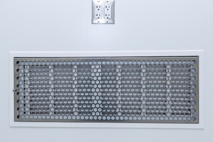 Keep it moving: The role of low-level air return in controlled environments