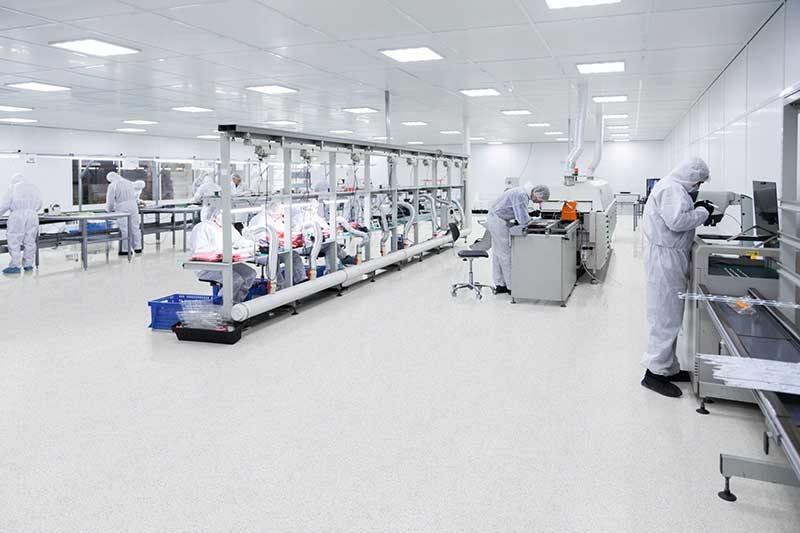 Keeping cleanroom environments under control