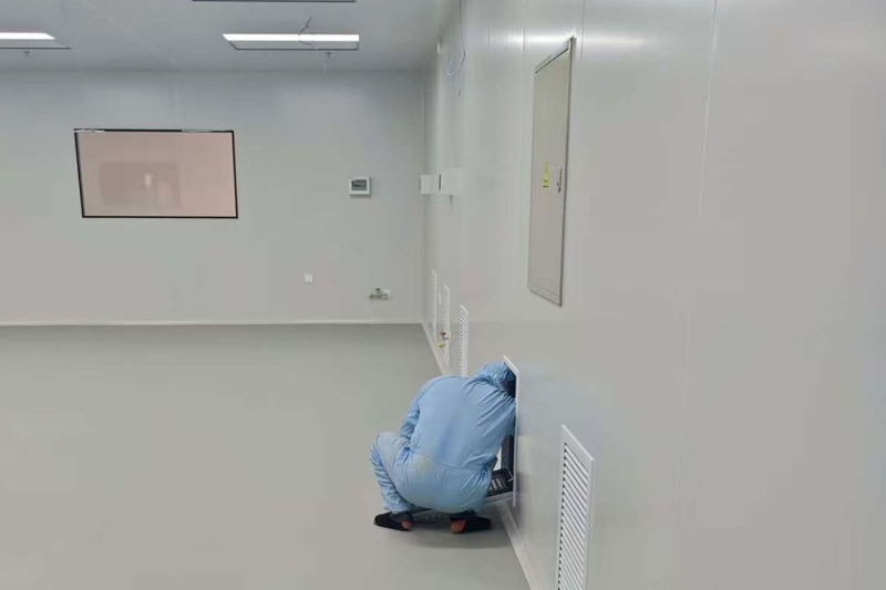 LG chooses Amorair for cleanroom filter installation