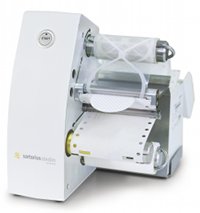 Microsart dispenses filter membranes automatically