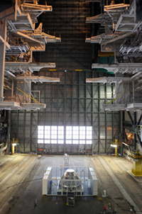 NASA tests Orion spacecraft in cleanroom without a roof