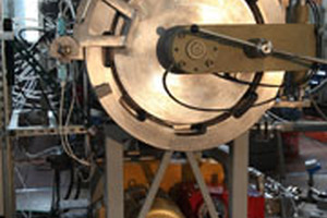 New industrial laundry machine  uses CO<sub>2</sub> as cleaning solvent
