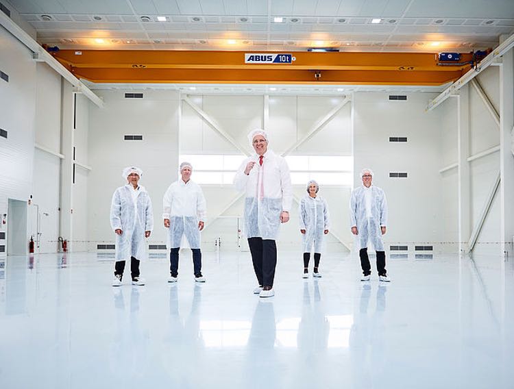 OHB finishes 11m high ISO Class 8 space system cleanroom