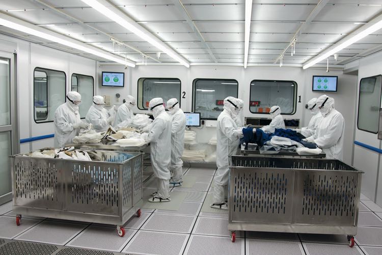 PDA to peer review life cycle assessment on cleanroom coveralls