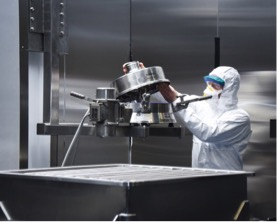 Pharmaceutical downflow booth integrates screening equipment