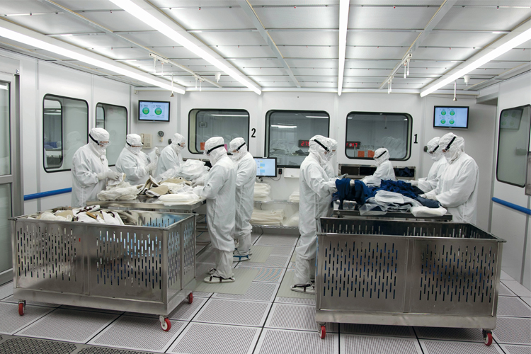 “Reusable cleanroom coveralls are the responsible choice”