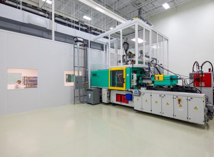 Simtec Silicon Parts builds smart cleanroom in Florida