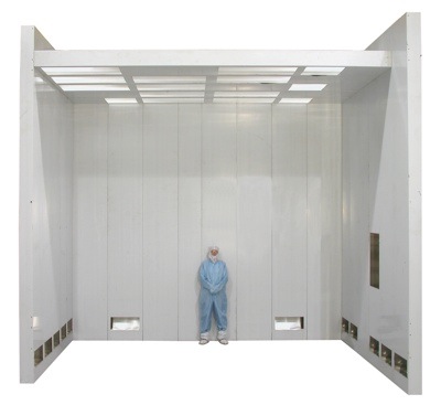 Stainless steel hardwall modular cleanrooms stand up to washdowns