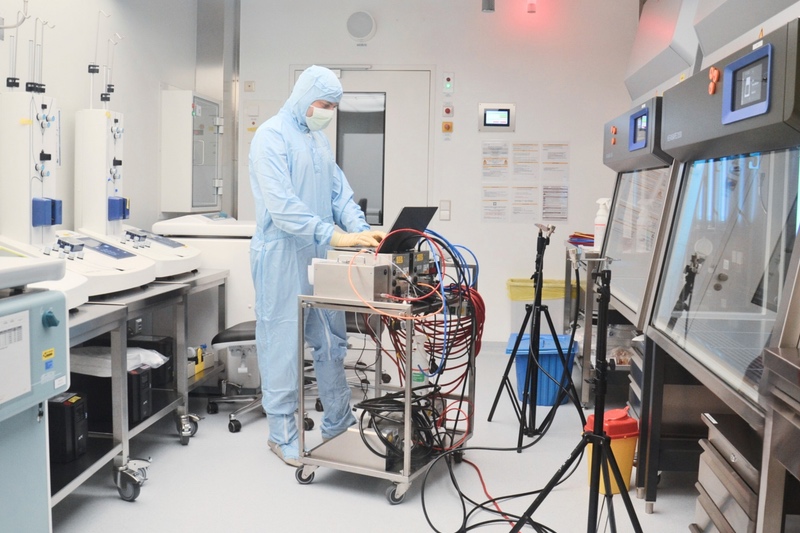 Stem cell cleanroom requalification takes three days