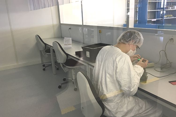 Swiss aerospace company builds cleanroom to expand services