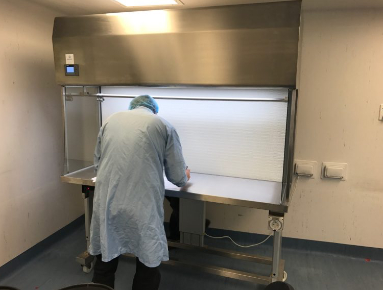 Technickon provides horizontal laminar flow cabinets in the UK