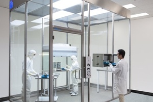 Tempered glass modular cleanroom introduced by Terra