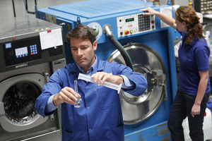 Testing for spores in laundry water