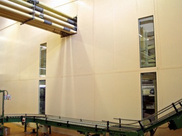 Tobacco company creates cleanroom-type environment with Troax partitioning