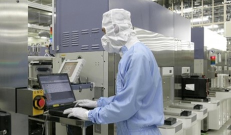 Toshiba to build FAB facility in Yokkaichi
