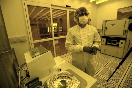 University of Alabama opens new high tech cleanroom