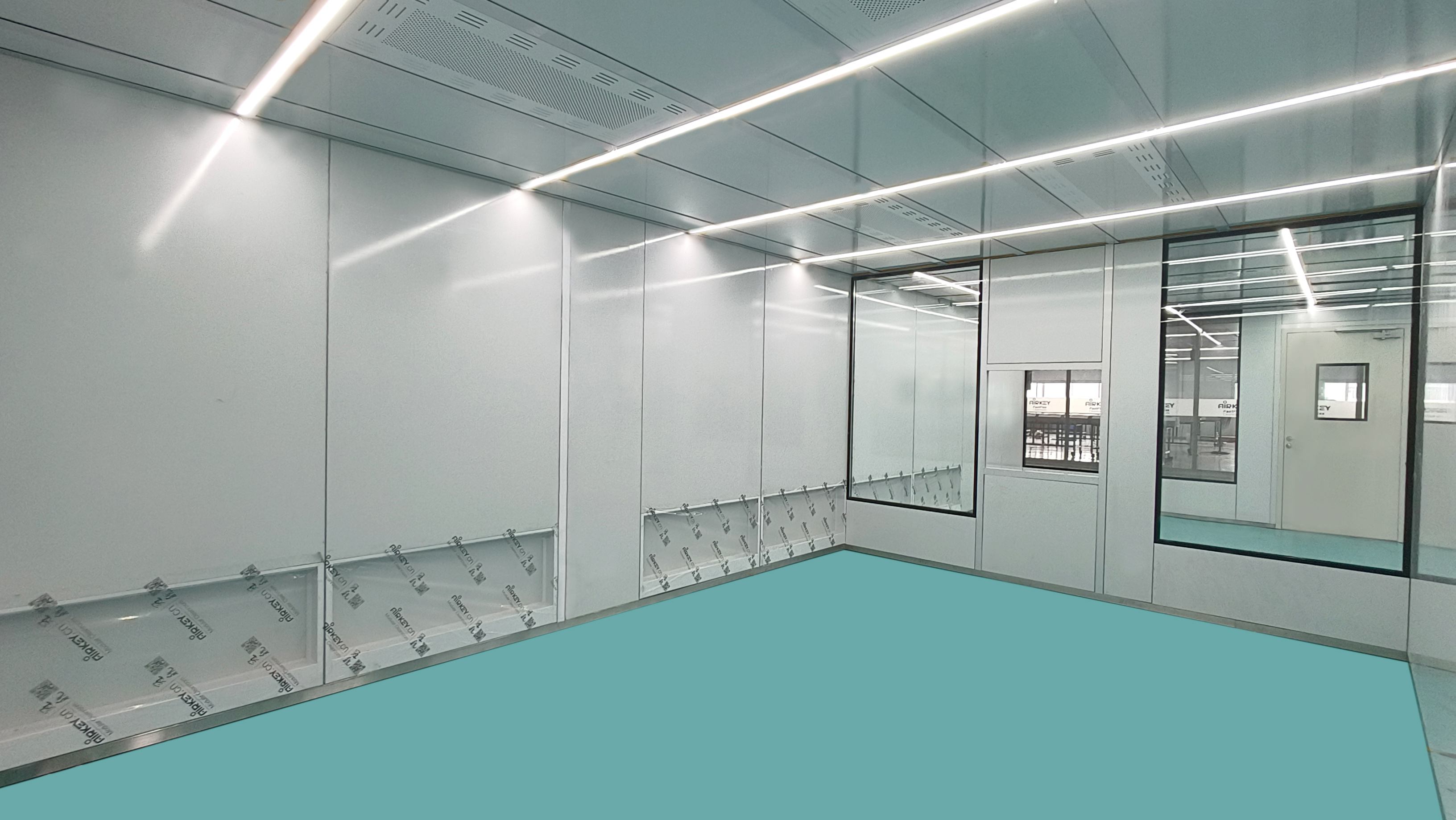 USP 797 & 800 modular cleanroom: Freestanding turnkey solution for US pharmacies