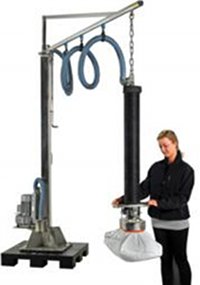 Vacuum lifting solution for easier handling of sacks or bags