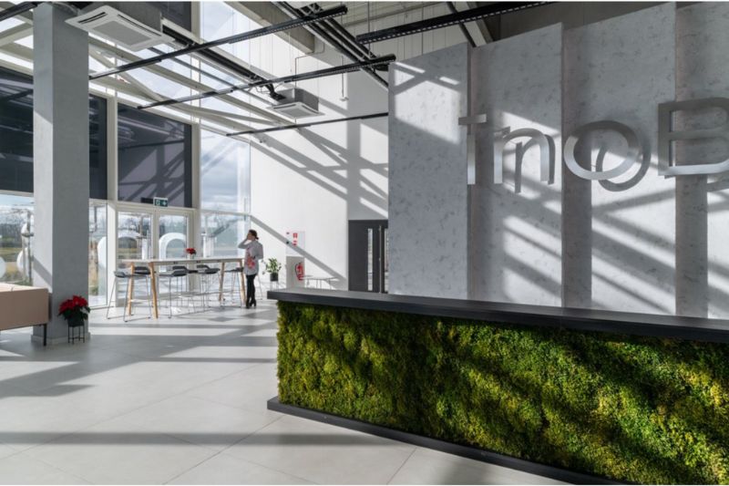 Zumtobel provides specialist lighting for new InoBat battery cell production facility